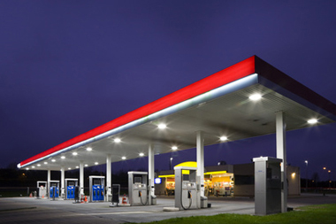 Station_service_lambda_Fotolia